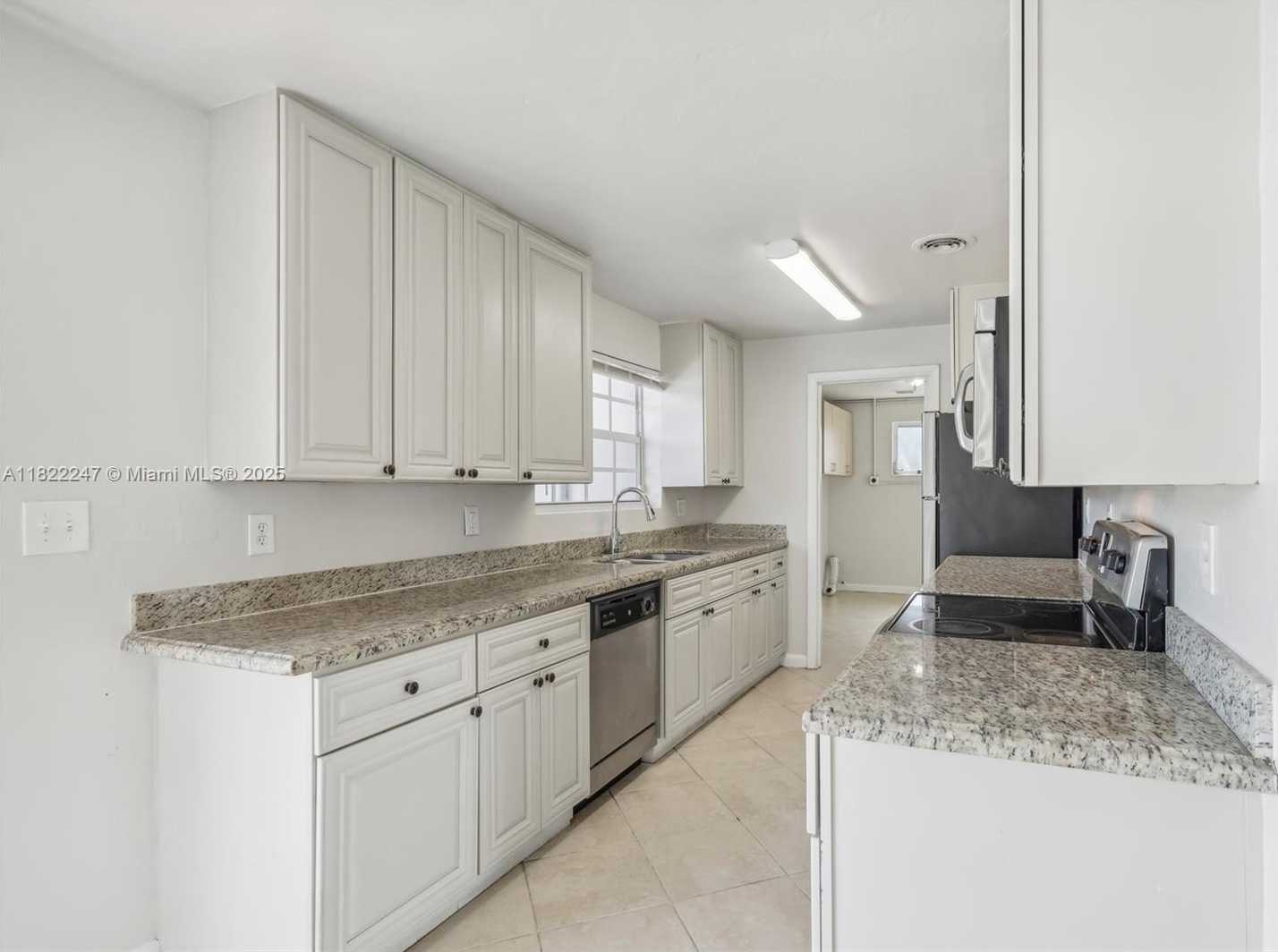 Small Image of 1700 SOUTH WEST 5TH AVE, Pompano Beach Number 11