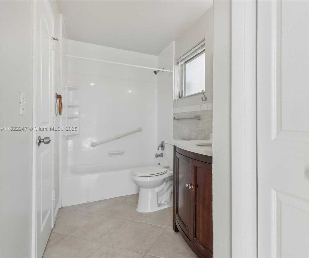 Small Image of 1700 SOUTH WEST 5TH AVE, Pompano Beach Number 15