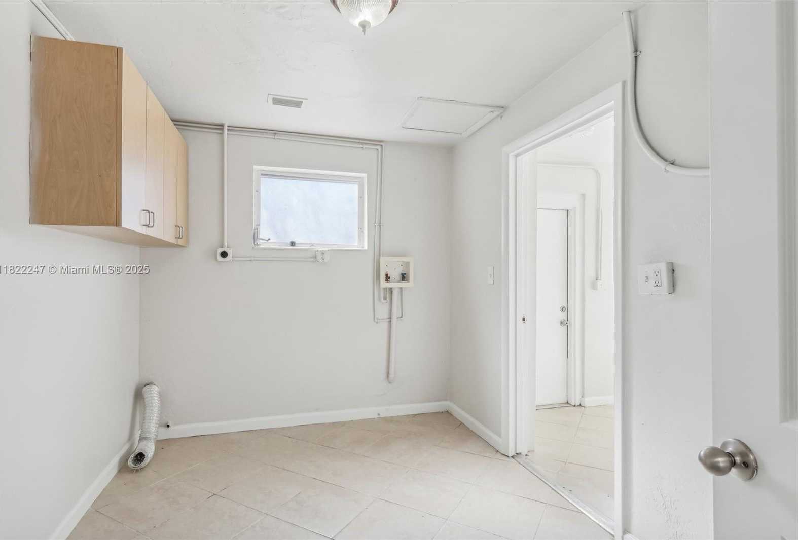 Small Image of 1700 SOUTH WEST 5TH AVE, Pompano Beach Number 16
