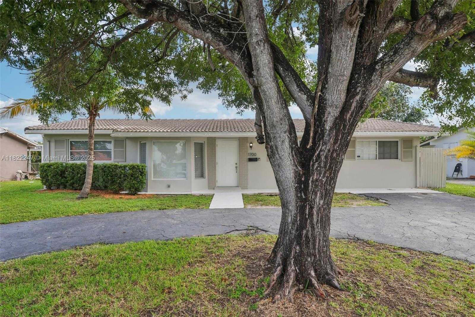 Small Image of 1700 SOUTH WEST 5TH AVE, Pompano Beach Number 2