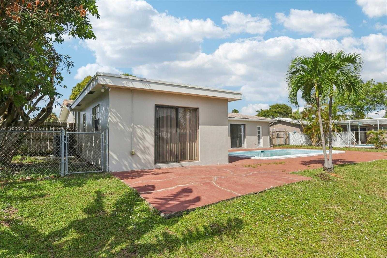 Small Image of 1700 SOUTH WEST 5TH AVE, Pompano Beach Number 31
