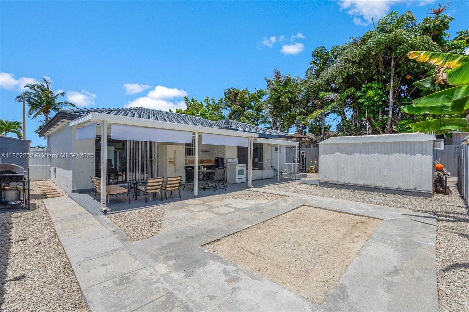 Small Image of 13254 SOUTH WEST 275TH LN, Homestead Number 31