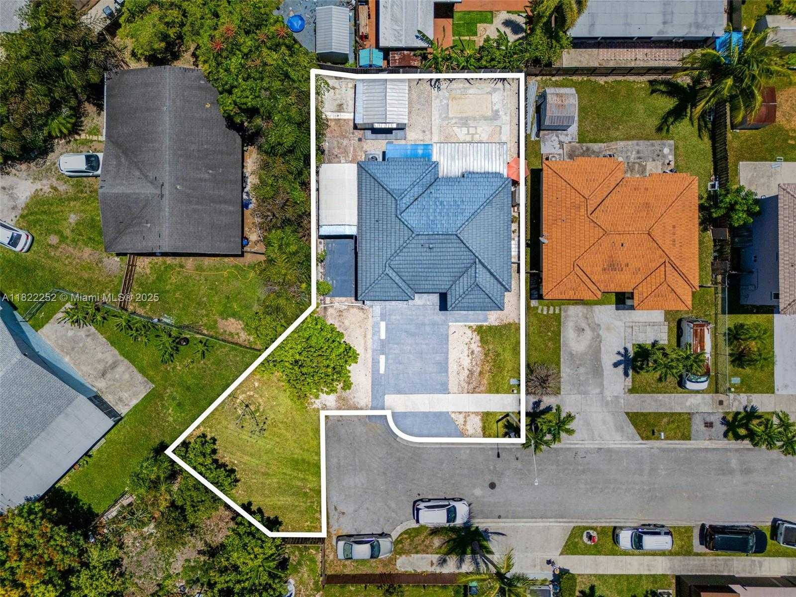 Small Image of 13254 SOUTH WEST 275TH LN, Homestead Number 35
