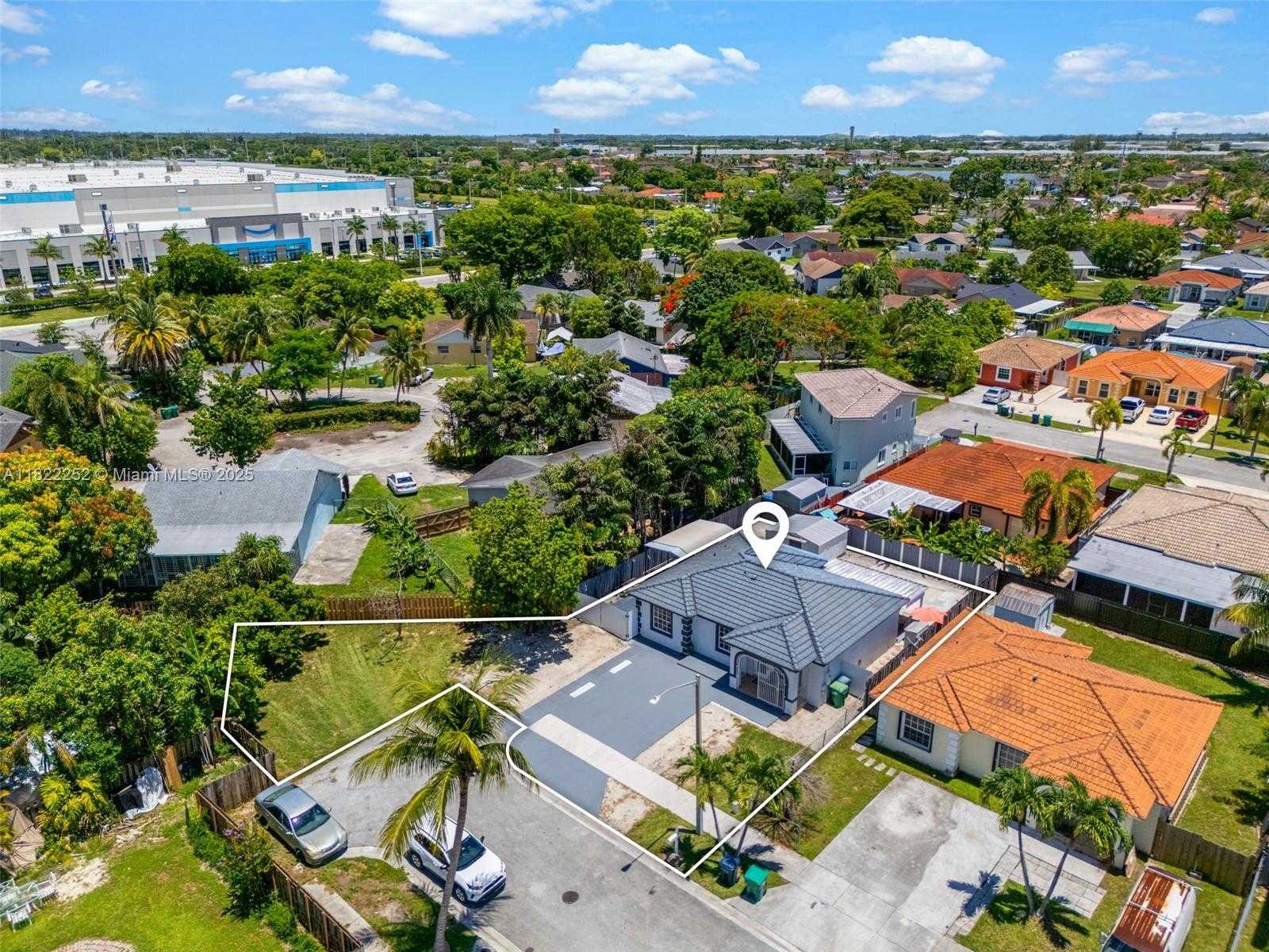 Small Image of 13254 SOUTH WEST 275TH LN, Homestead Number 37