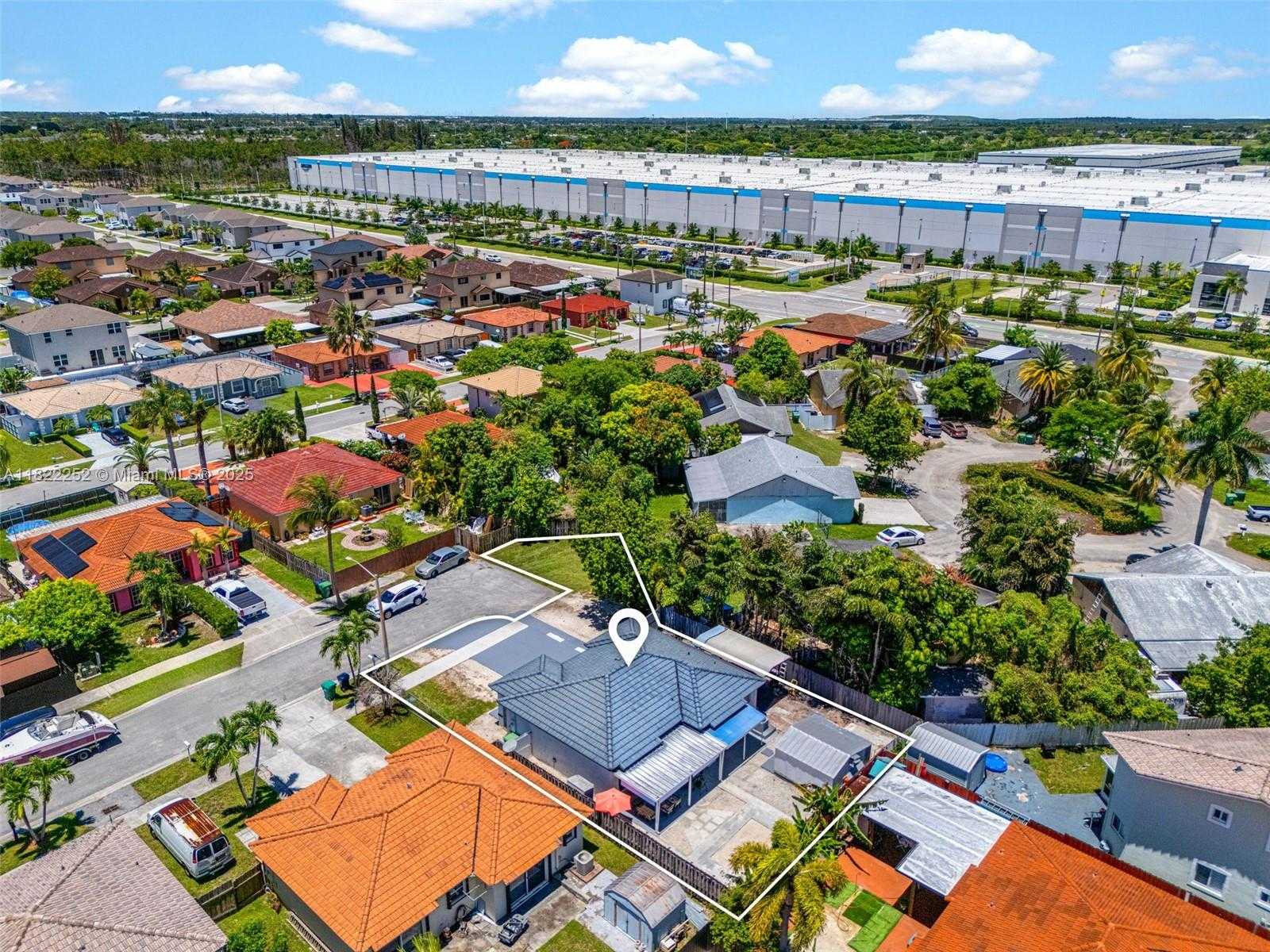 Small Image of 13254 SOUTH WEST 275TH LN, Homestead Number 38