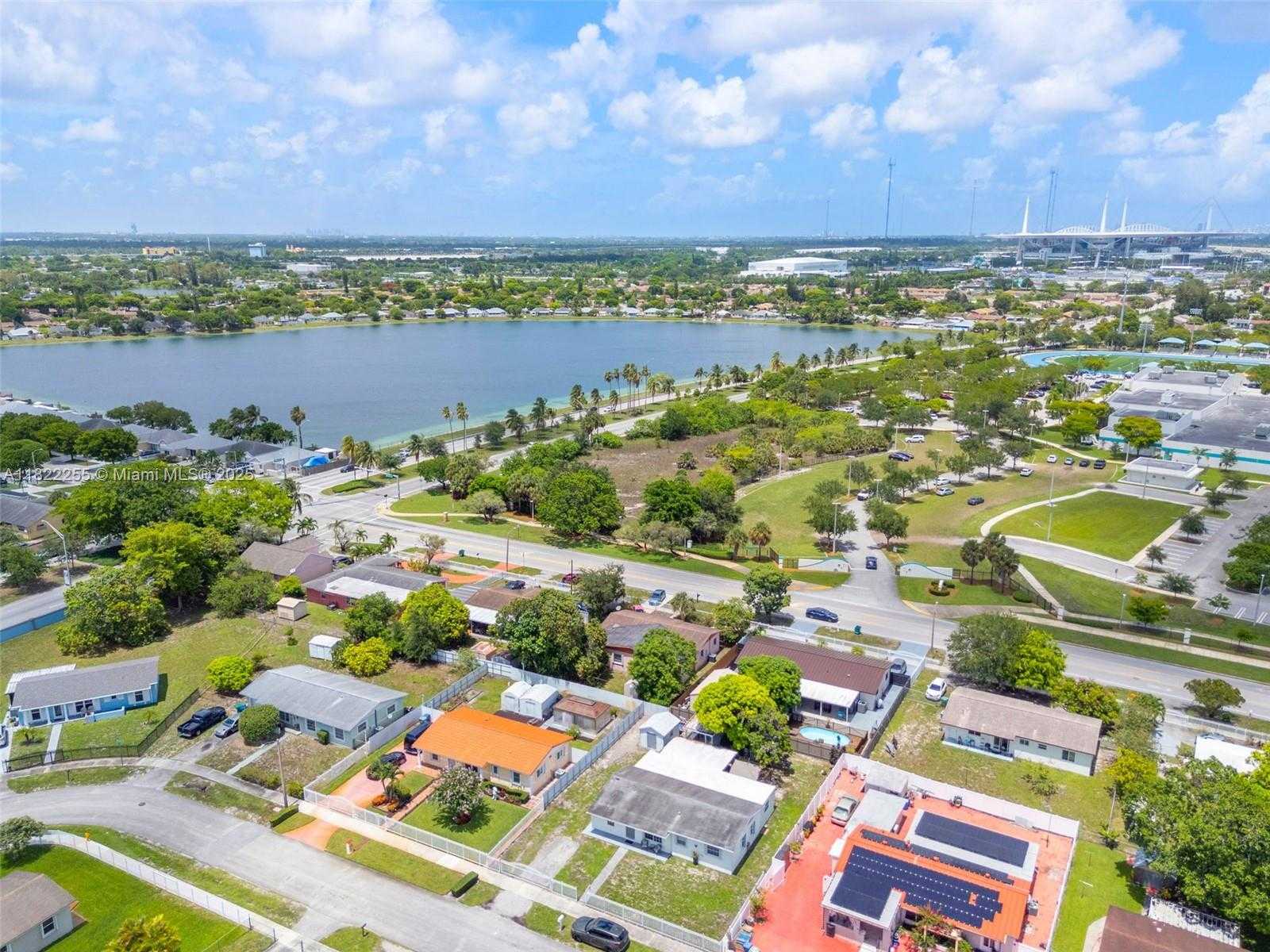 Small Image of 19725 NORTH WEST 32ND CT, Miami Gardens Number 21