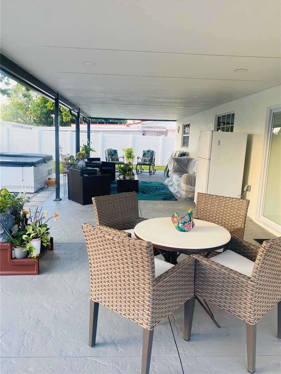 Small Image of 19725 NORTH WEST 32ND CT, Miami Gardens Number 25