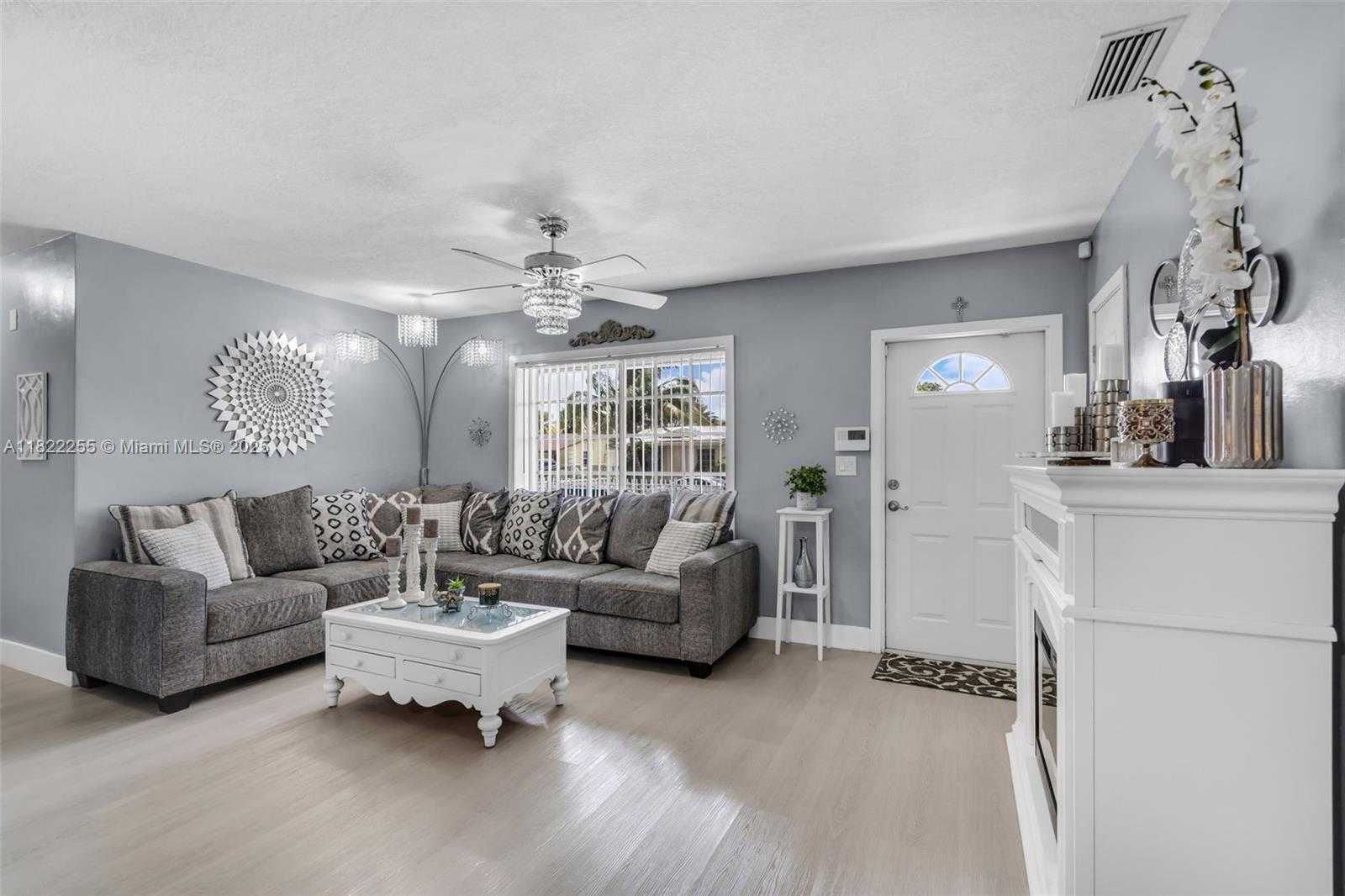 Small Image of 19725 NORTH WEST 32ND CT, Miami Gardens Number 6