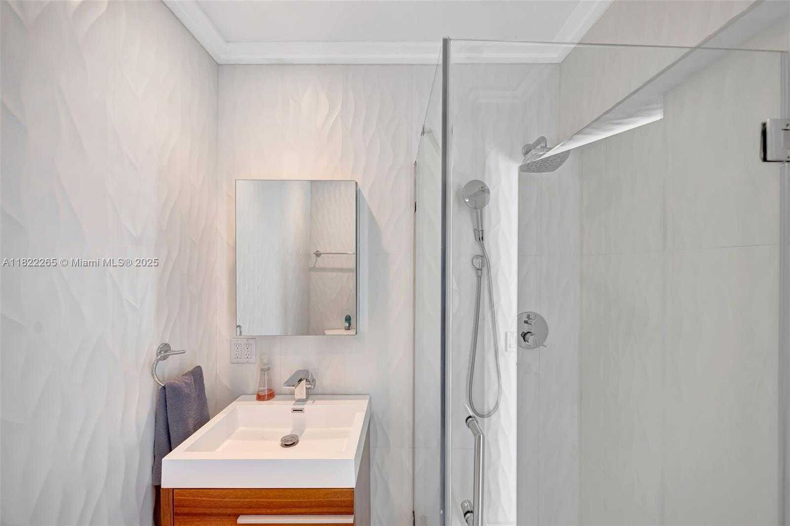 Small Image of 11230 SOUTH WEST 69TH CT, Pinecrest Number 13