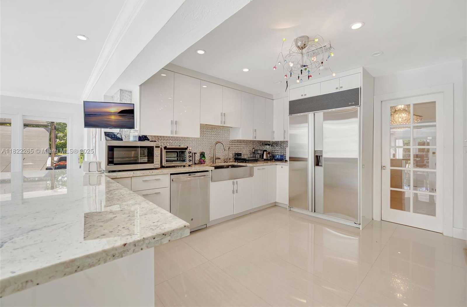 Small Image of 11230 SOUTH WEST 69TH CT, Pinecrest Number 19