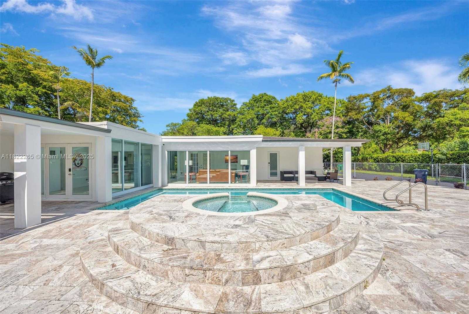 Small Image of 11230 SOUTH WEST 69TH CT, Pinecrest Number 4