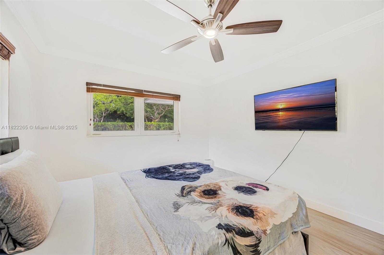 Small Image of 11230 SOUTH WEST 69TH CT, Pinecrest Number 45