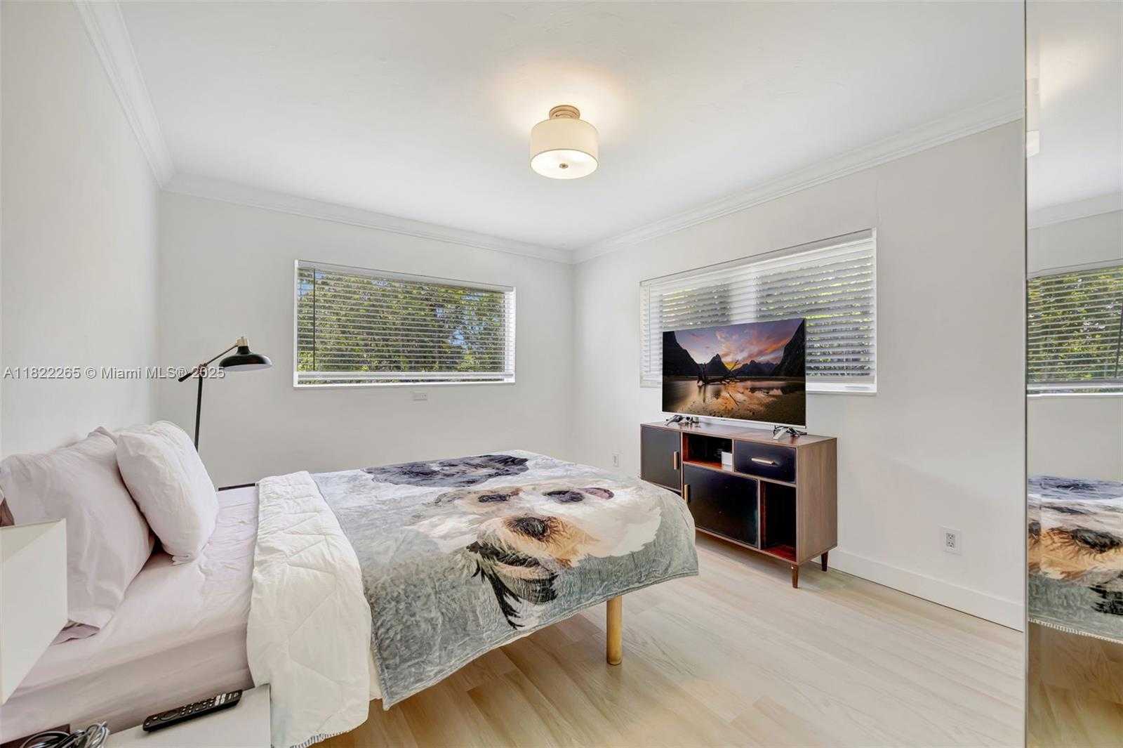 Small Image of 11230 SOUTH WEST 69TH CT, Pinecrest Number 50