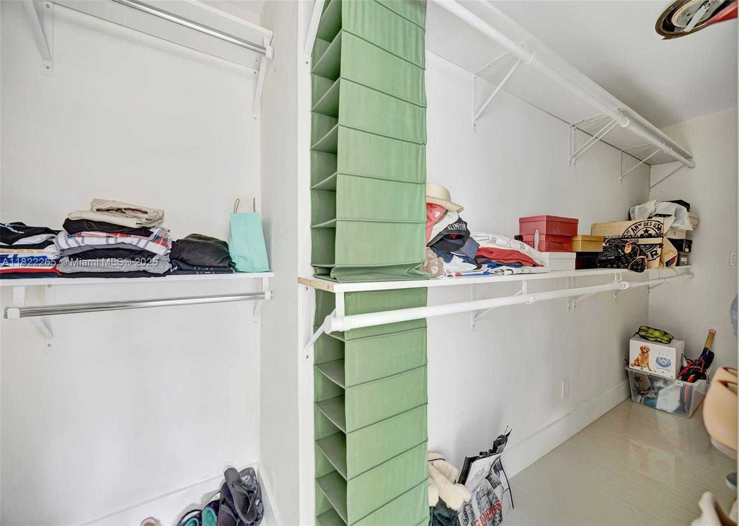 Small Image of 11230 SOUTH WEST 69TH CT, Pinecrest Number 56
