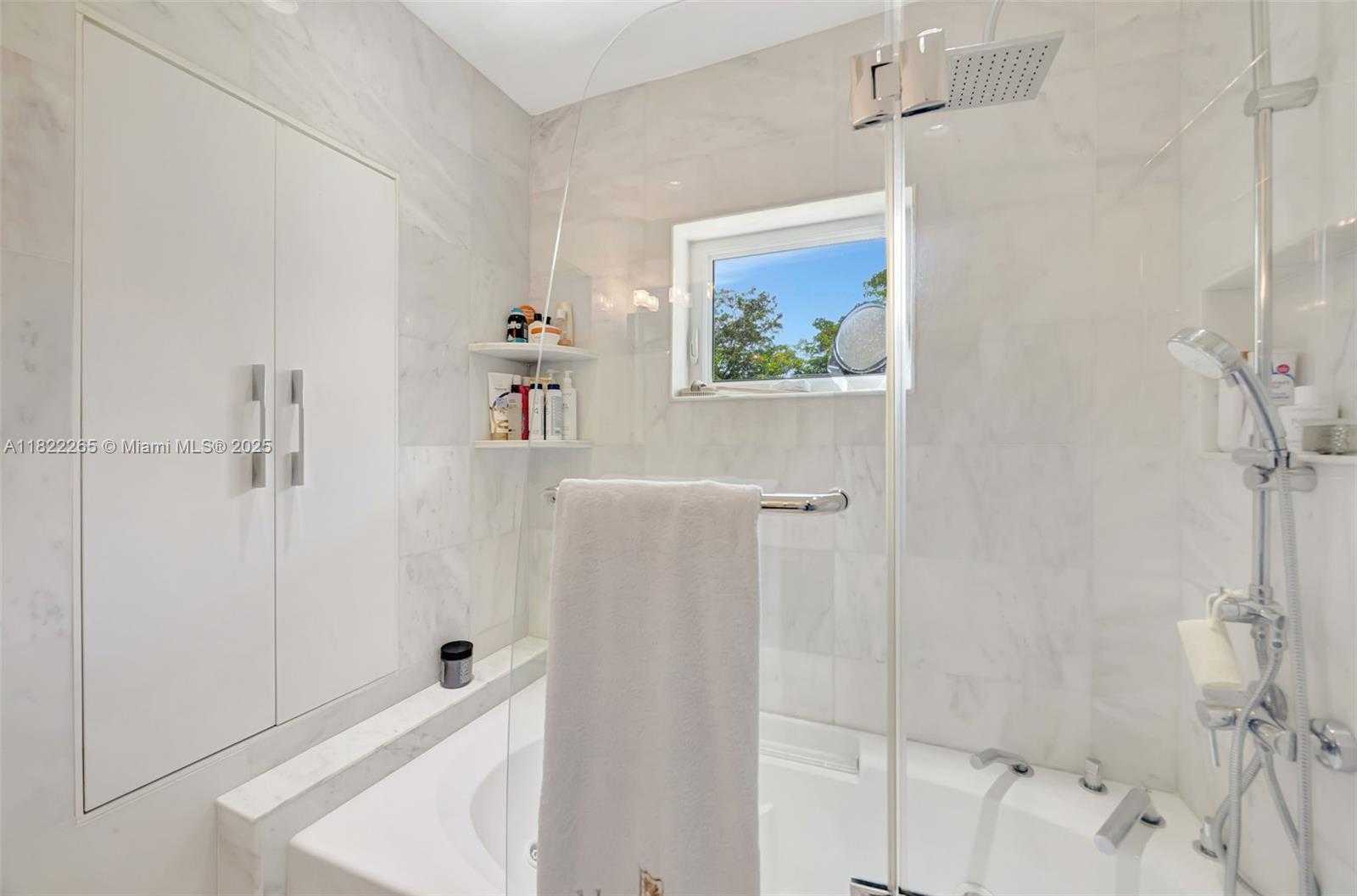 Small Image of 11230 SOUTH WEST 69TH CT, Pinecrest Number 6