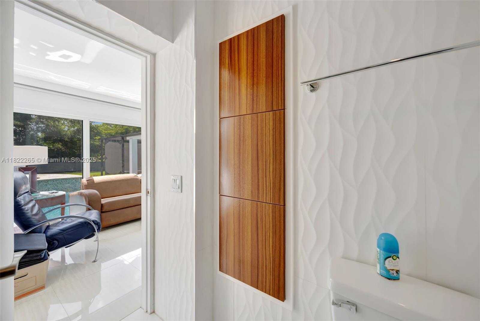 Small Image of 11230 SOUTH WEST 69TH CT, Pinecrest Number 61