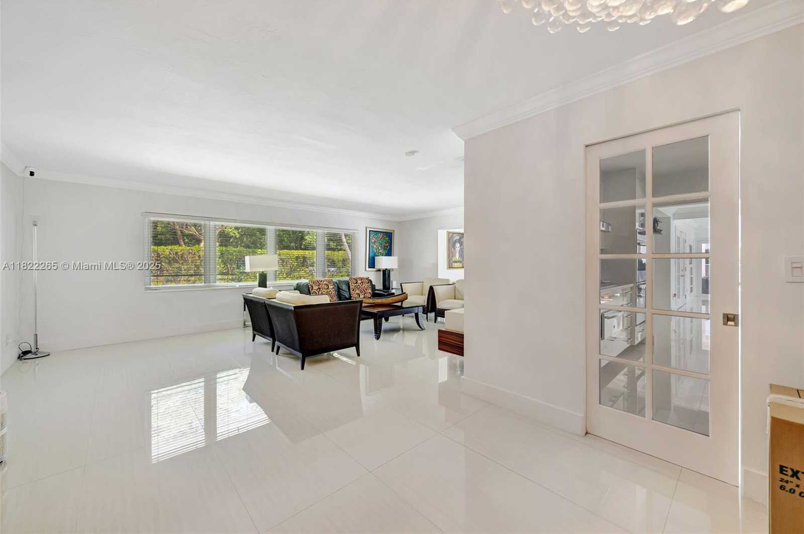 Small Image of 11230 SOUTH WEST 69TH CT, Pinecrest Number 75
