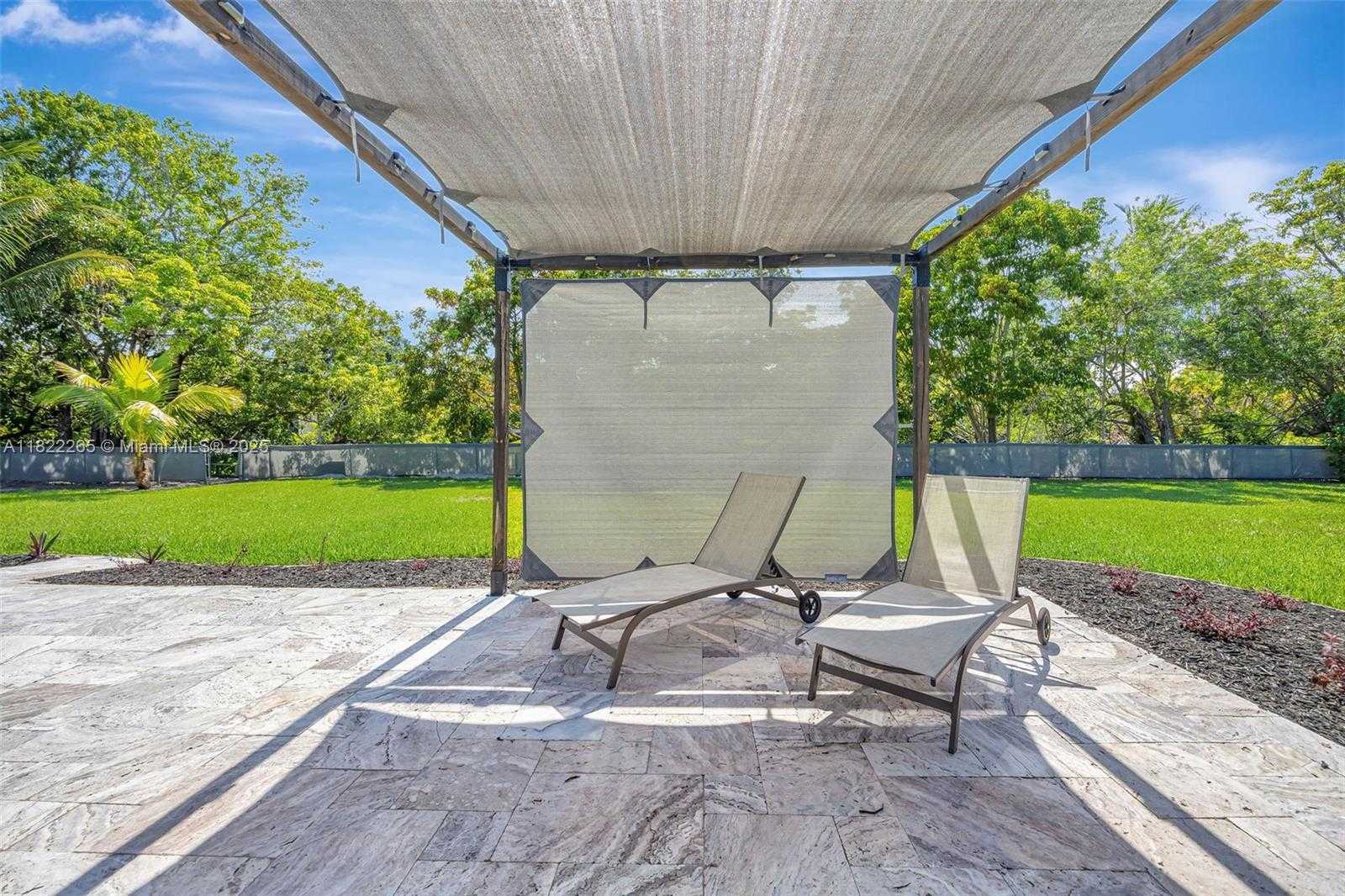 Small Image of 11230 SOUTH WEST 69TH CT, Pinecrest Number 77