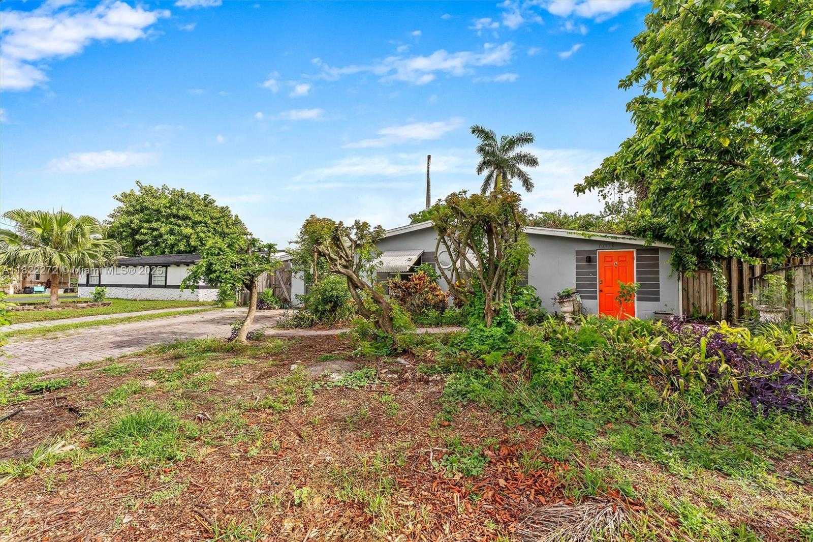 Small Image of 6073 NORTH WEST 27TH ST, Margate Number 30