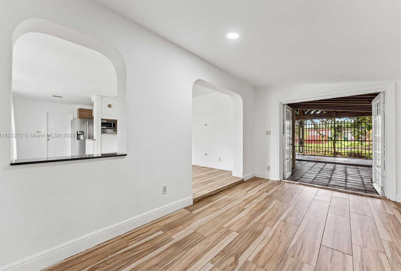 Small Image of 6073 NORTH WEST 27TH ST, Margate Number 7
