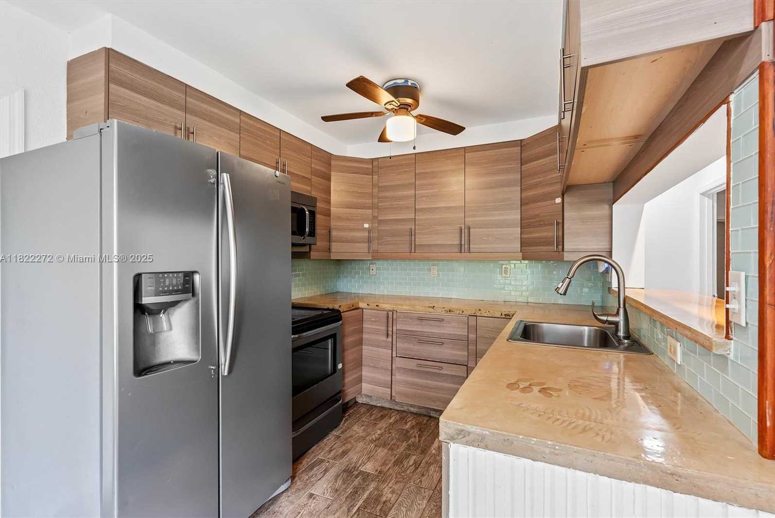 Small Image of 6073 NORTH WEST 27TH ST, Margate Number 9