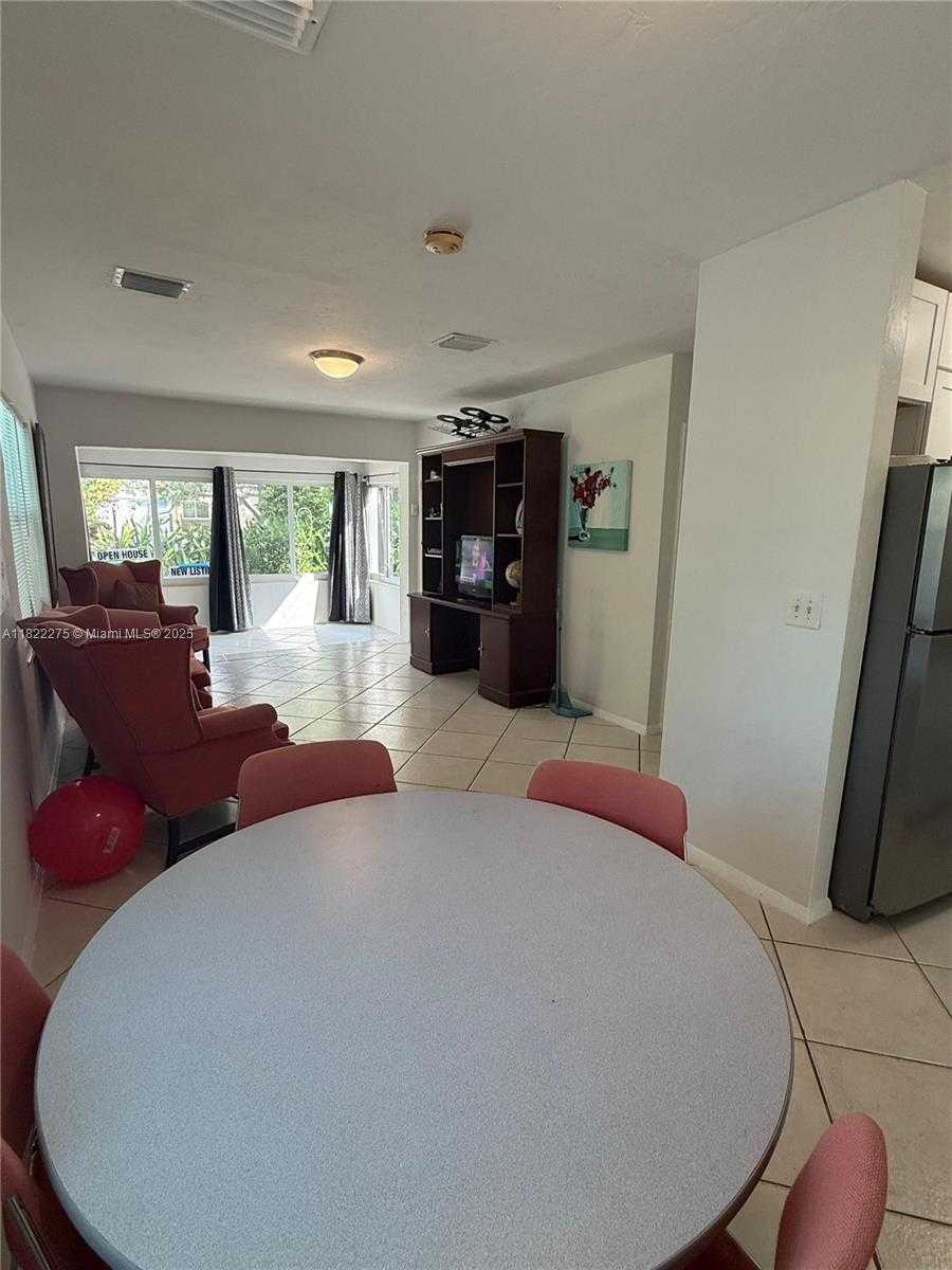 Small Image of 205 SOUTH WEST 21ST WAY, Fort Lauderdale Number 13