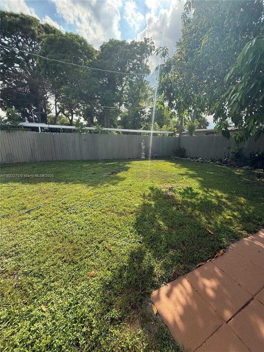 Small Image of 205 SOUTH WEST 21ST WAY, Fort Lauderdale Number 15