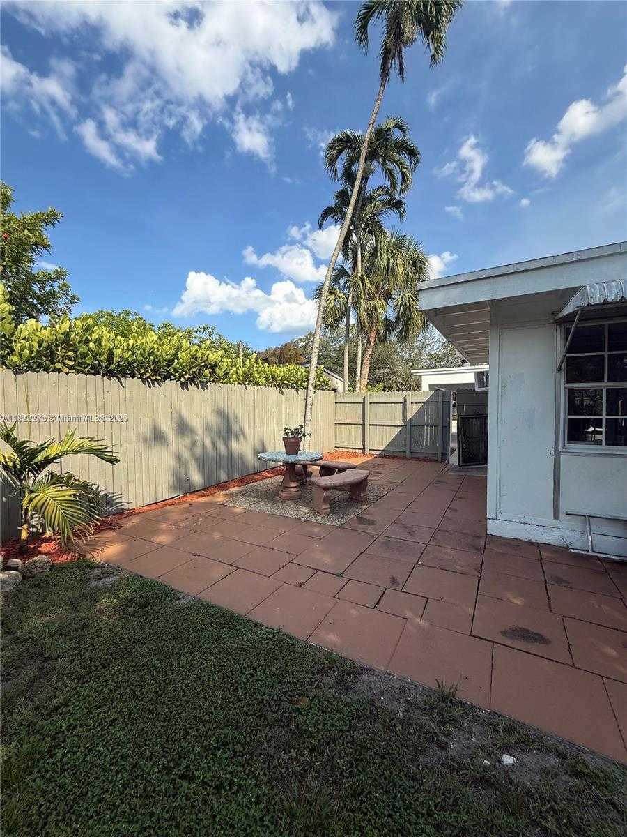 Small Image of 205 SOUTH WEST 21ST WAY, Fort Lauderdale Number 18