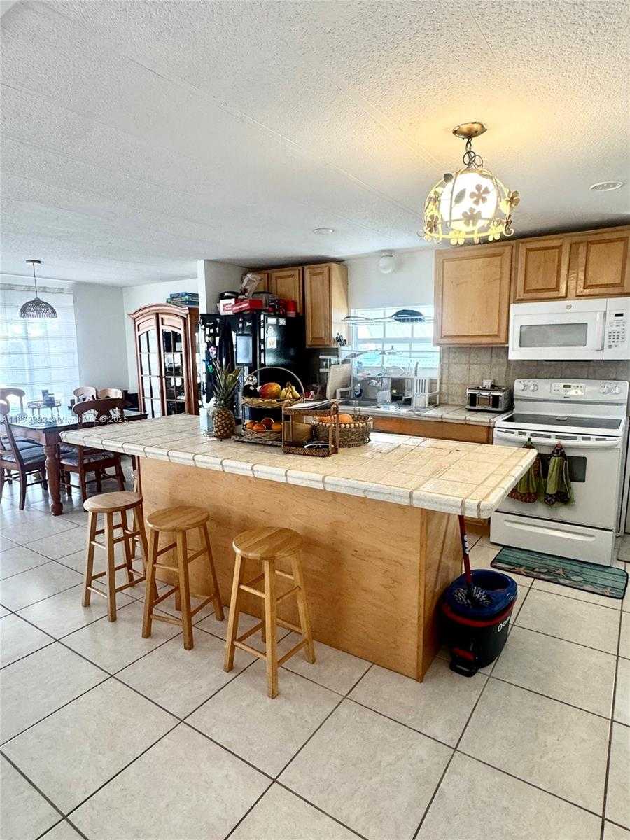 Small Image of 118 BURGUNDY DR, Tavernier Number 10