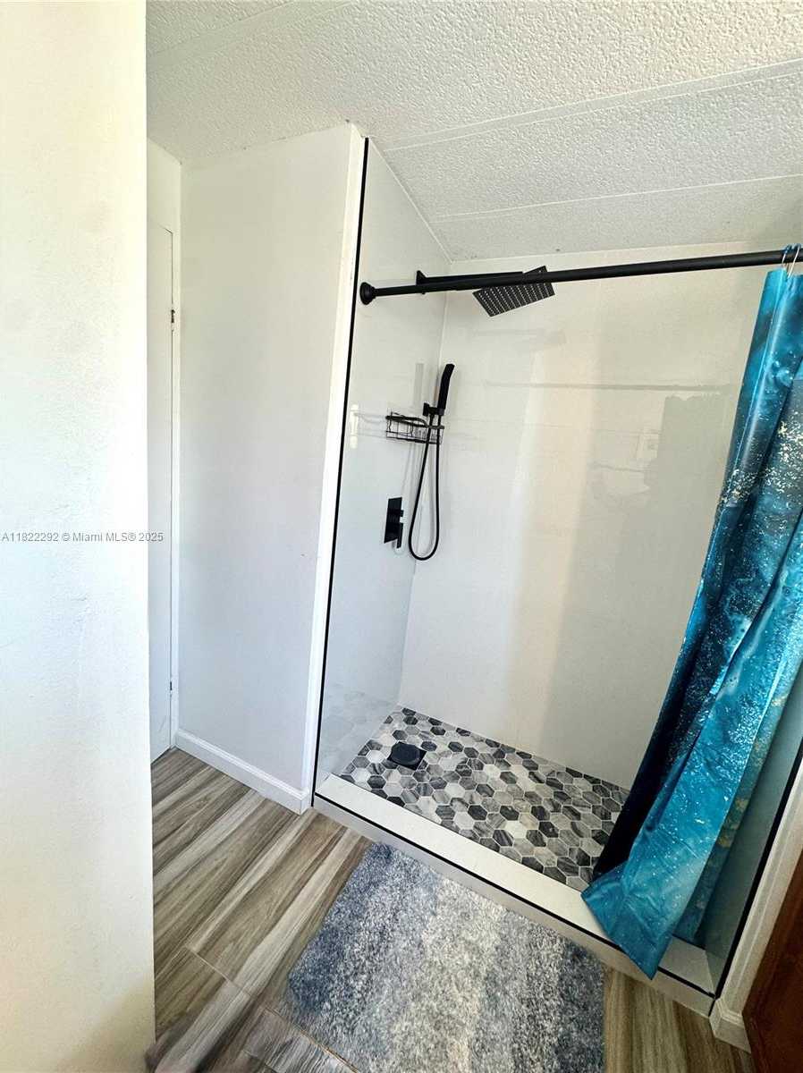 Small Image of 118 BURGUNDY DR, Tavernier Number 16