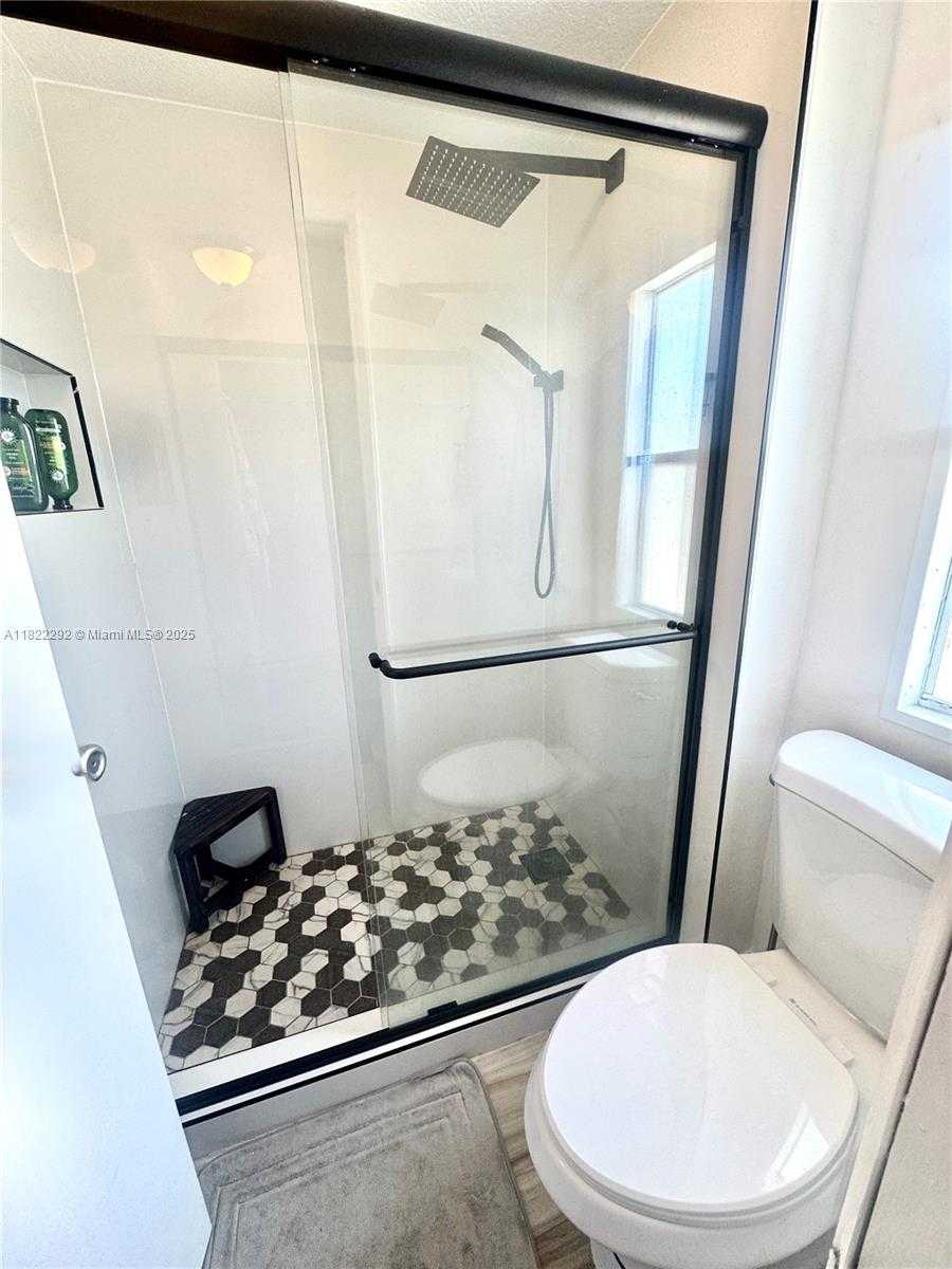 Small Image of 118 BURGUNDY DR, Tavernier Number 18