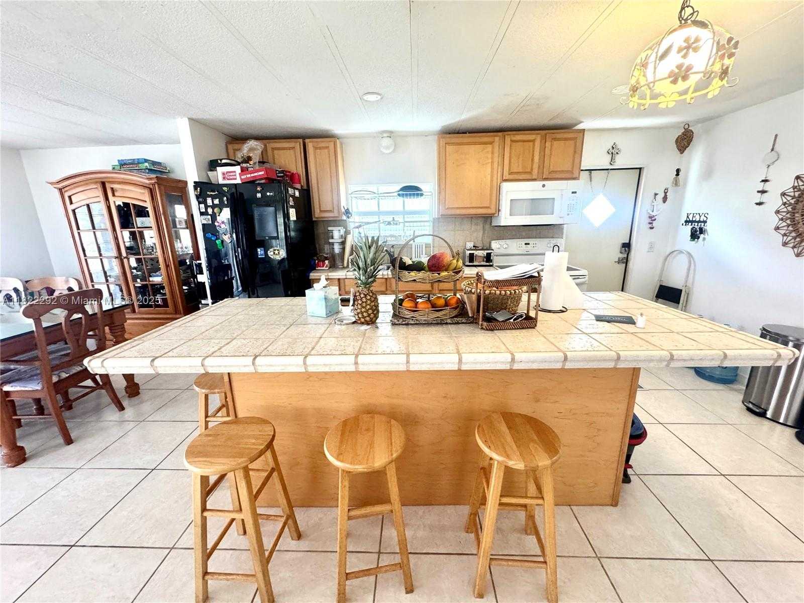 Small Image of 118 BURGUNDY DR, Tavernier Number 8