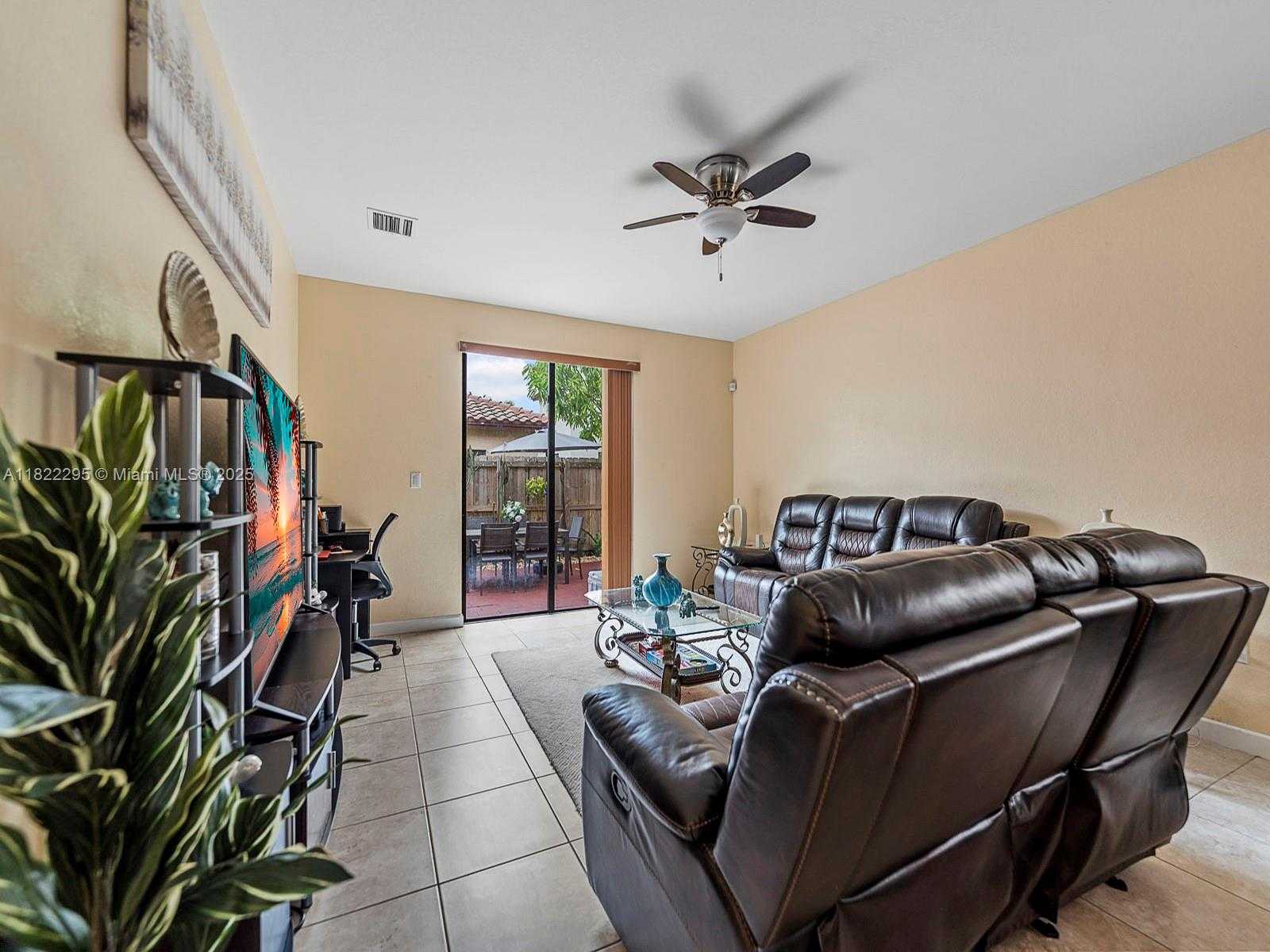 Small Image of 572 SOUTH EAST 34TH TER, Homestead Number 14