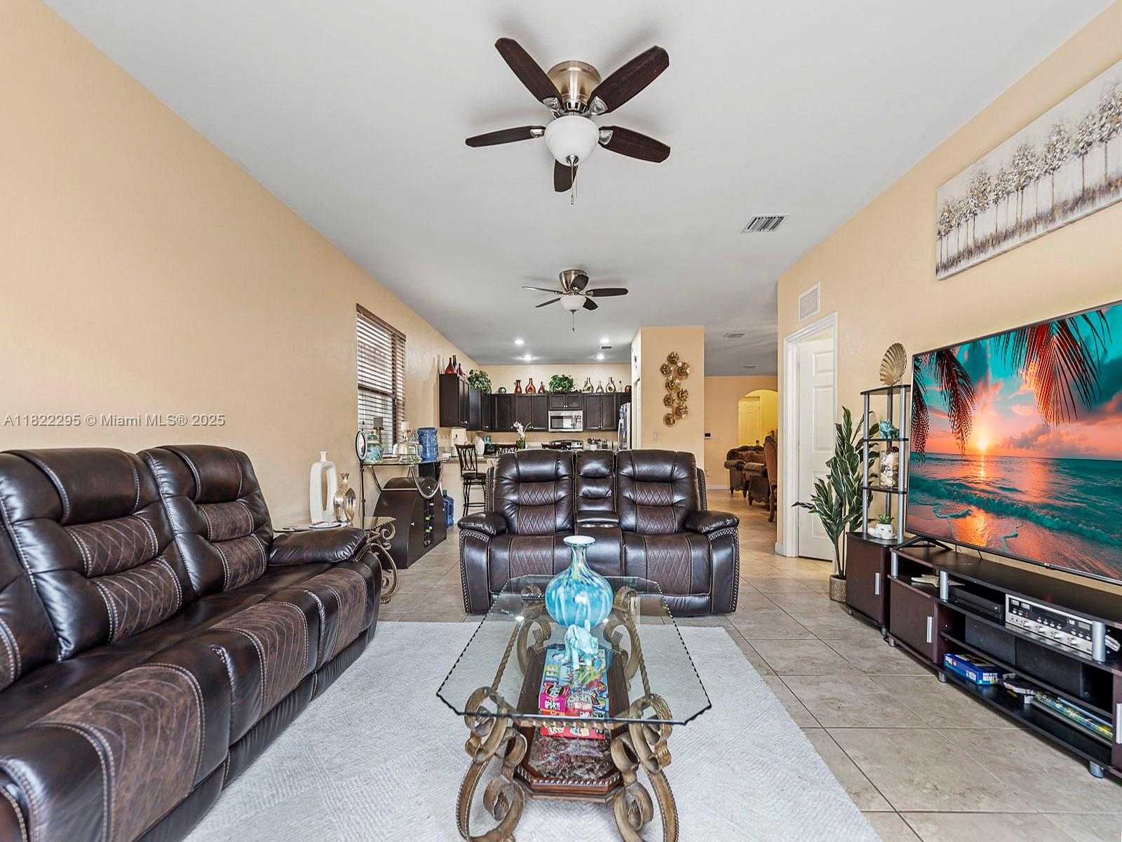 Small Image of 572 SOUTH EAST 34TH TER, Homestead Number 16
