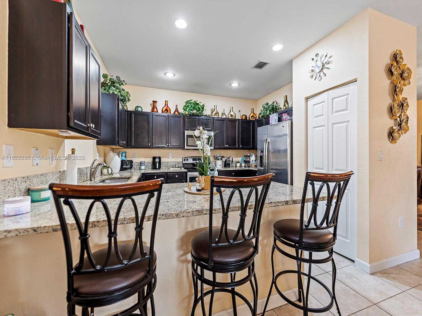 Small Image of 572 SOUTH EAST 34TH TER, Homestead Number 19