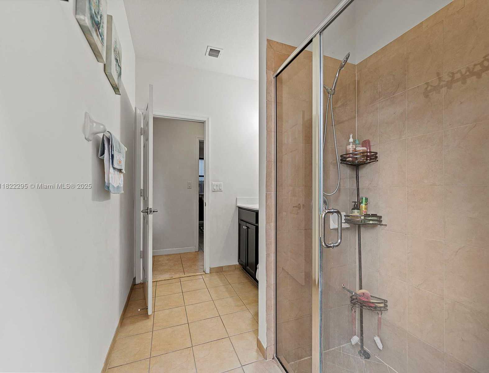 Small Image of 572 SOUTH EAST 34TH TER, Homestead Number 27