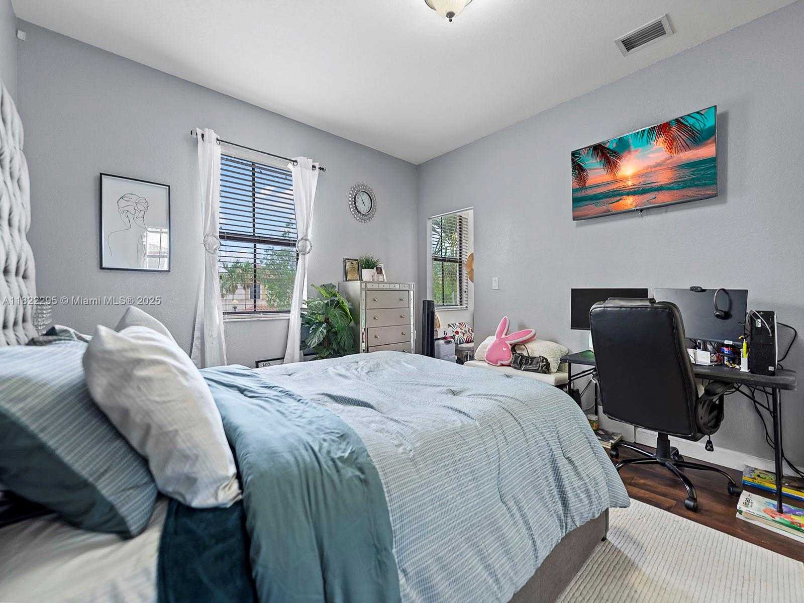 Small Image of 572 SOUTH EAST 34TH TER, Homestead Number 28
