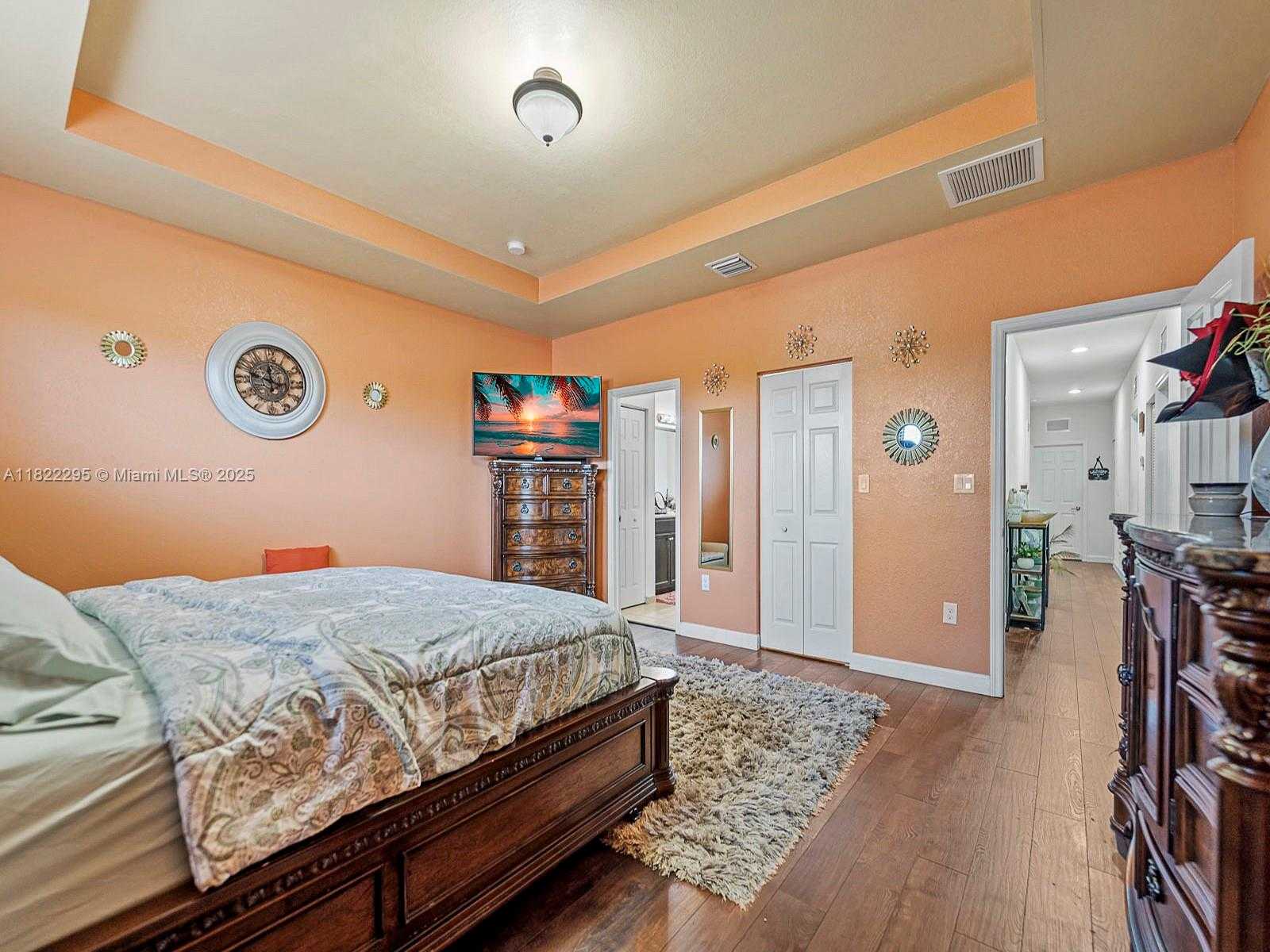Small Image of 572 SOUTH EAST 34TH TER, Homestead Number 37