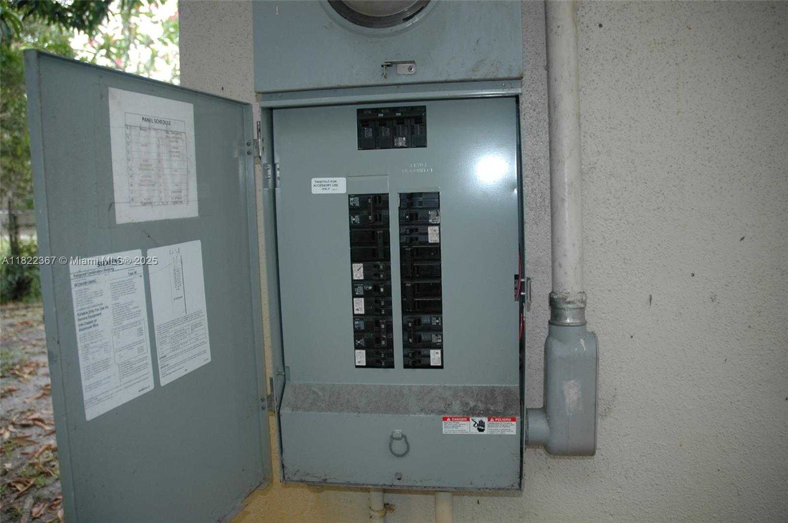 Small Image of 12385 NORTH WEST 4TH AVE, North Miami Number 14