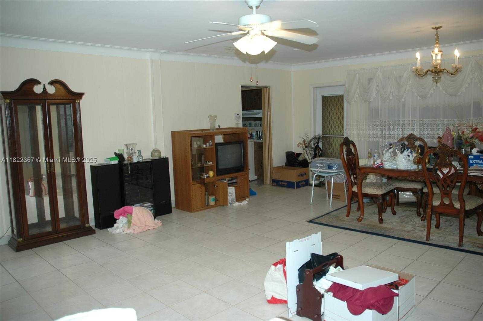 Small Image of 12385 NORTH WEST 4TH AVE, North Miami Number 21