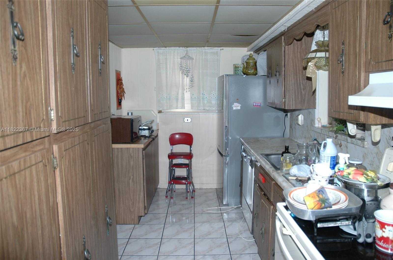 Small Image of 12385 NORTH WEST 4TH AVE, North Miami Number 22