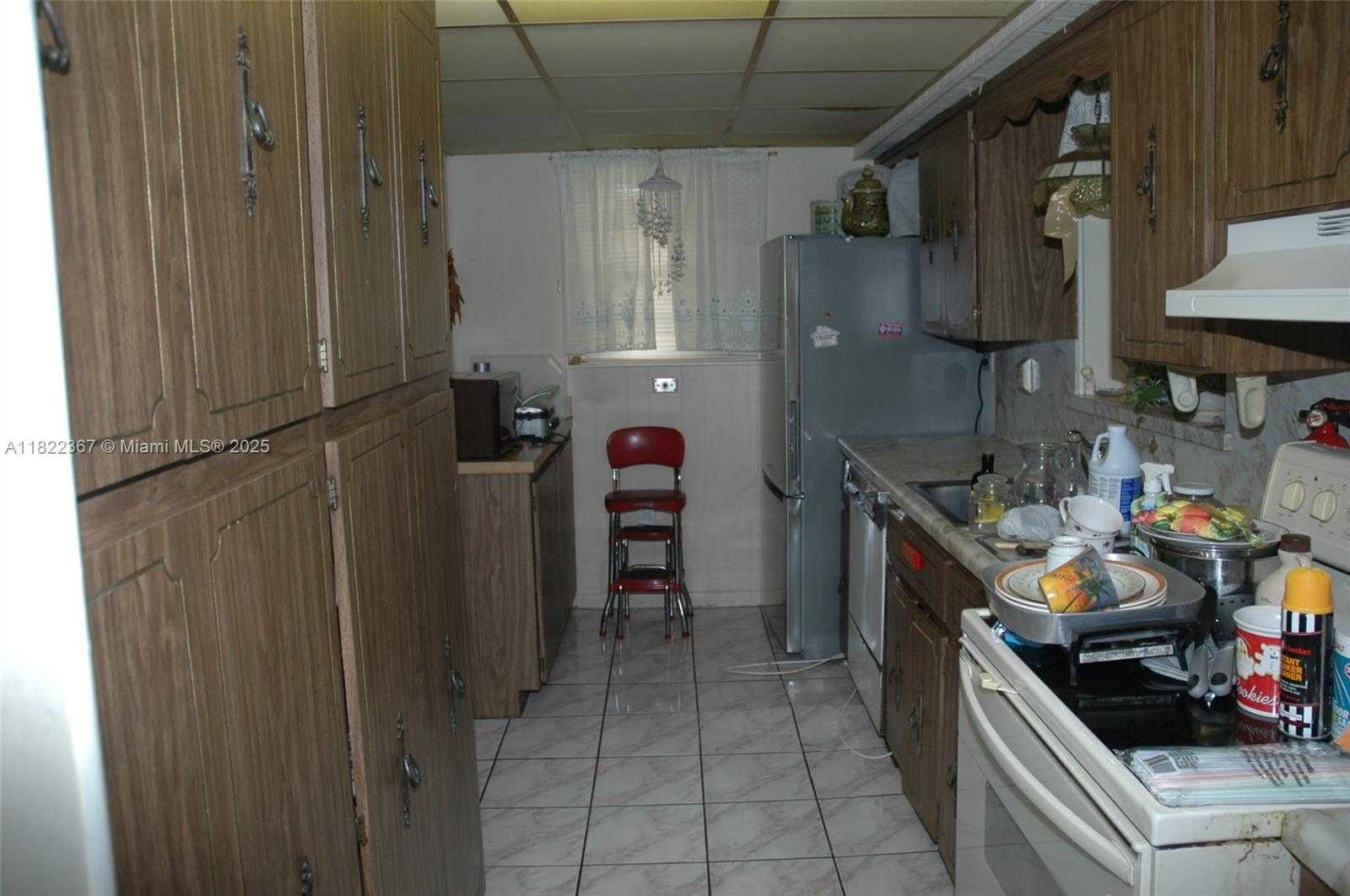 Small Image of 12385 NORTH WEST 4TH AVE, North Miami Number 25