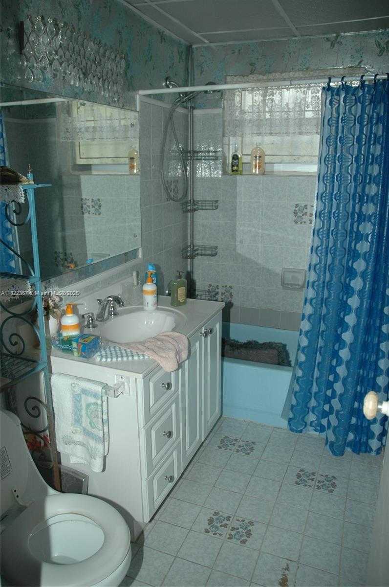 Small Image of 12385 NORTH WEST 4TH AVE, North Miami Number 32