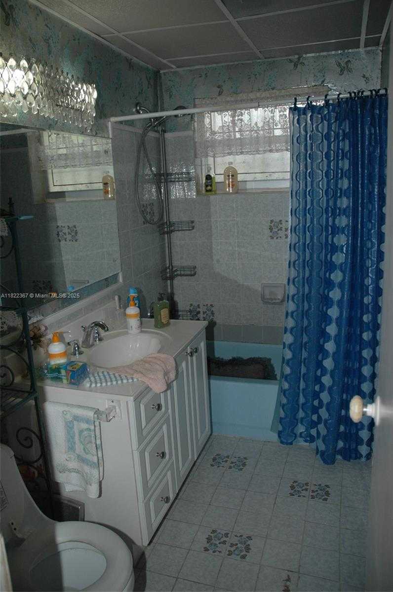 Small Image of 12385 NORTH WEST 4TH AVE, North Miami Number 34