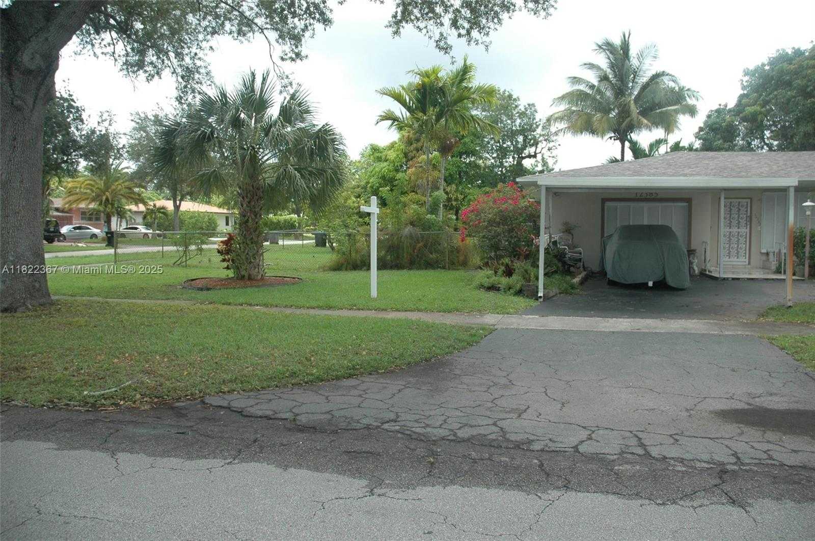 Small Image of 12385 NORTH WEST 4TH AVE, North Miami Number 5