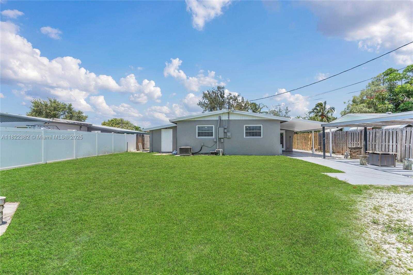 Small Image of 7540 SIMMS ST, Hollywood Number 22