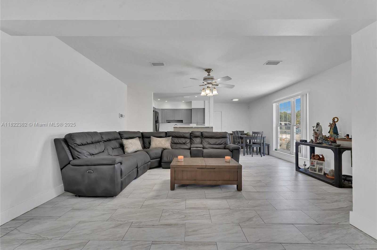 Small Image of 7540 SIMMS ST, Hollywood Number 3