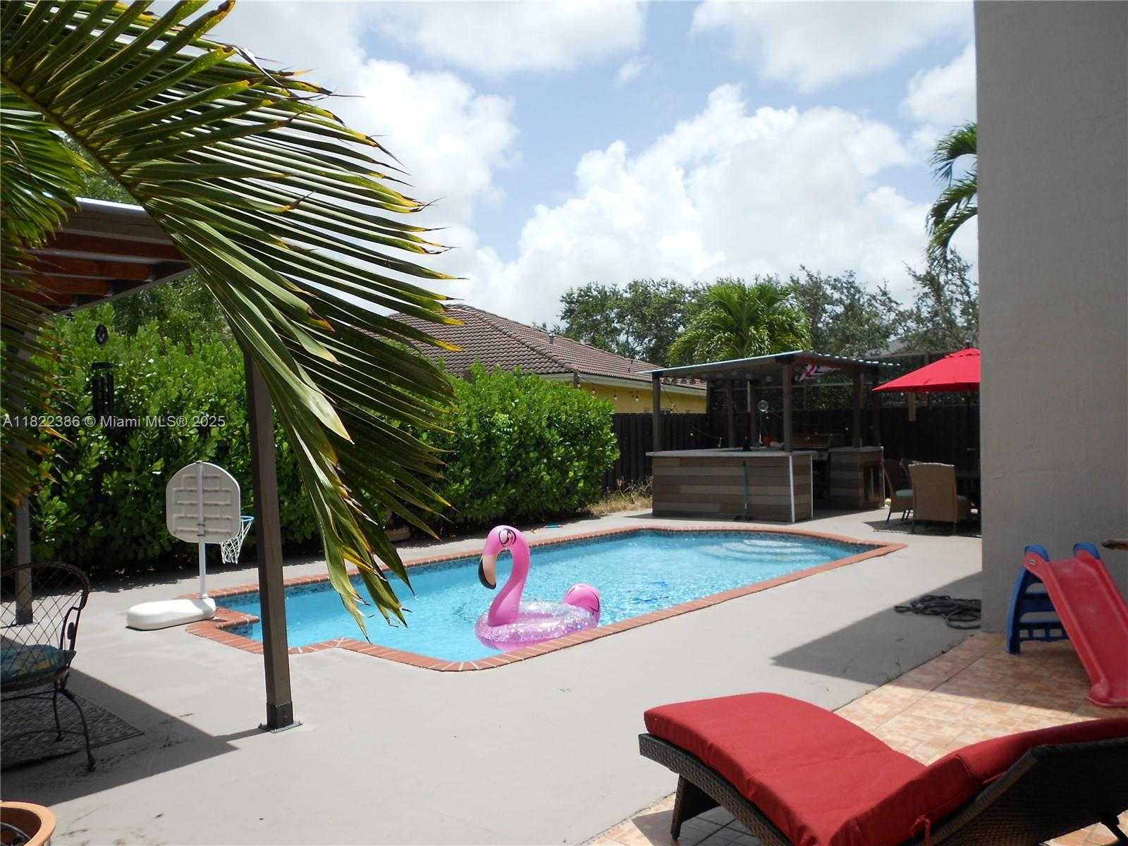 Small Image of 12940 SOUTH WEST 142ND TER, Miami Number 22
