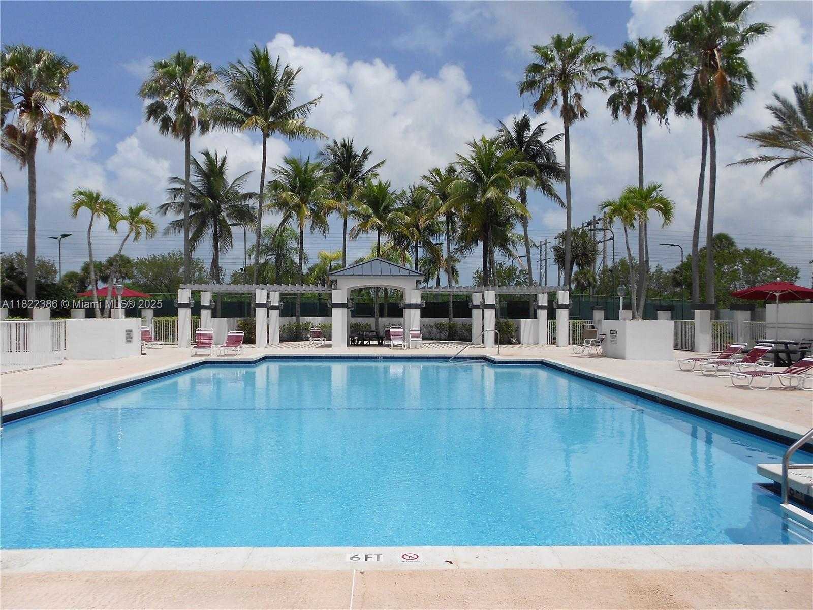 Small Image of 12940 SOUTH WEST 142ND TER, Miami Number 28