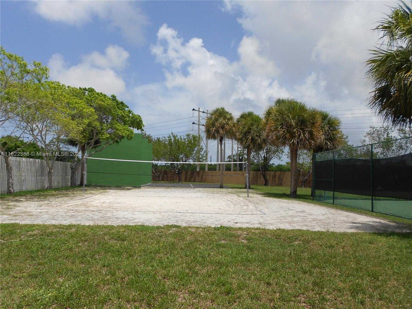 Small Image of 12940 SOUTH WEST 142ND TER, Miami Number 30